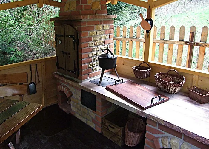 Dom Nad Potokiem * 扎沃亚